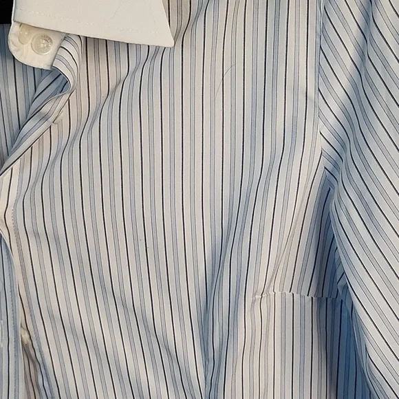 Burberry button down women's top - Picture 3 of 4